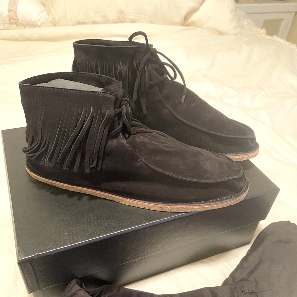 Men’s Saint Laurent Black Suede Fringed Shoes